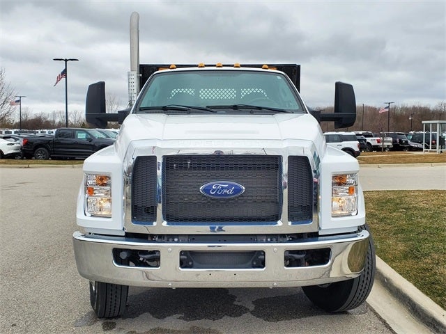 2021 Ford F-750SD Base